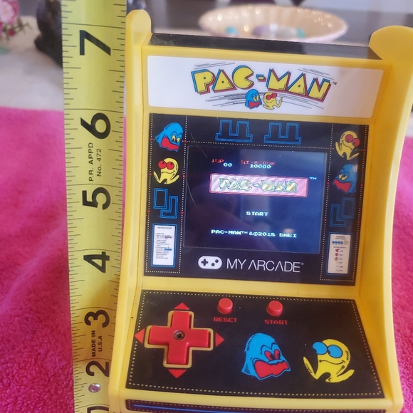 Arcade Pac-Man Mini Arcade Machine - Yellow - Picture 7 of 7